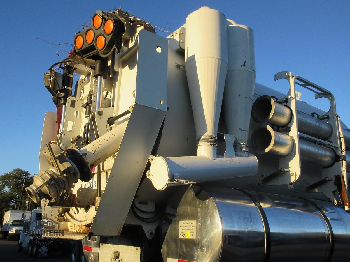 Used 2013 KENWORTH T440