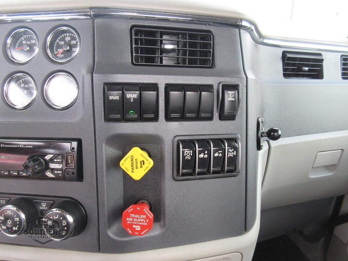 Used 2020 PETERBILT 567