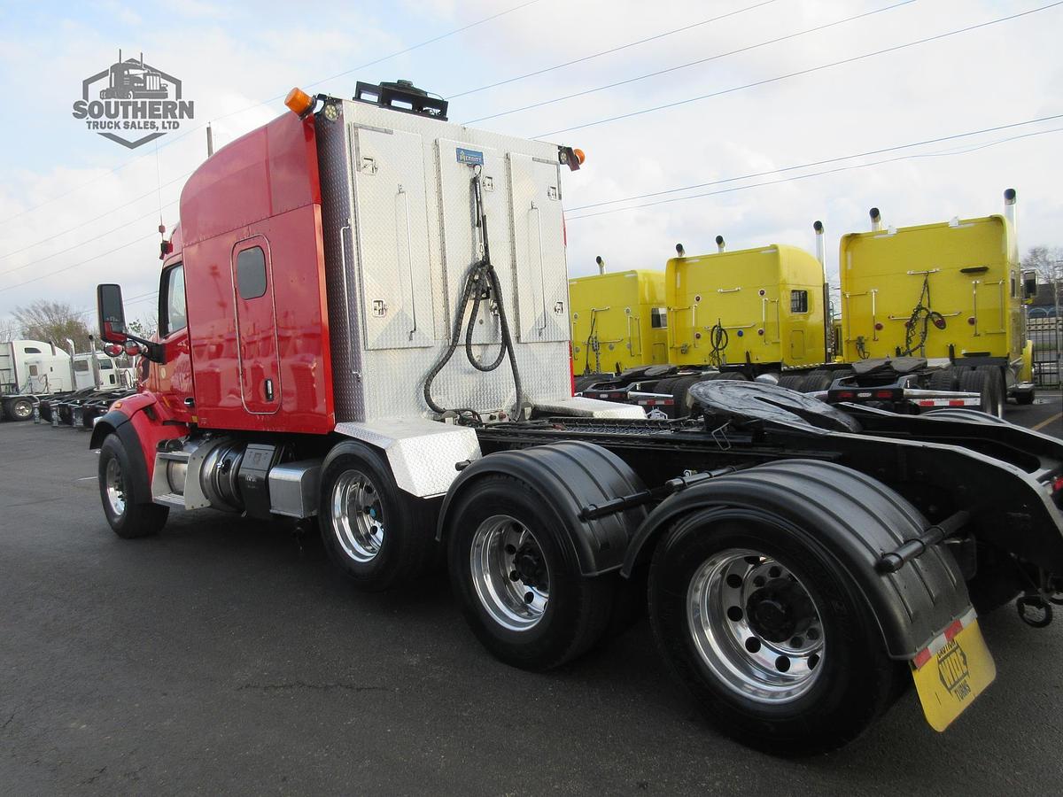 Used 2021 PETERBILT 567