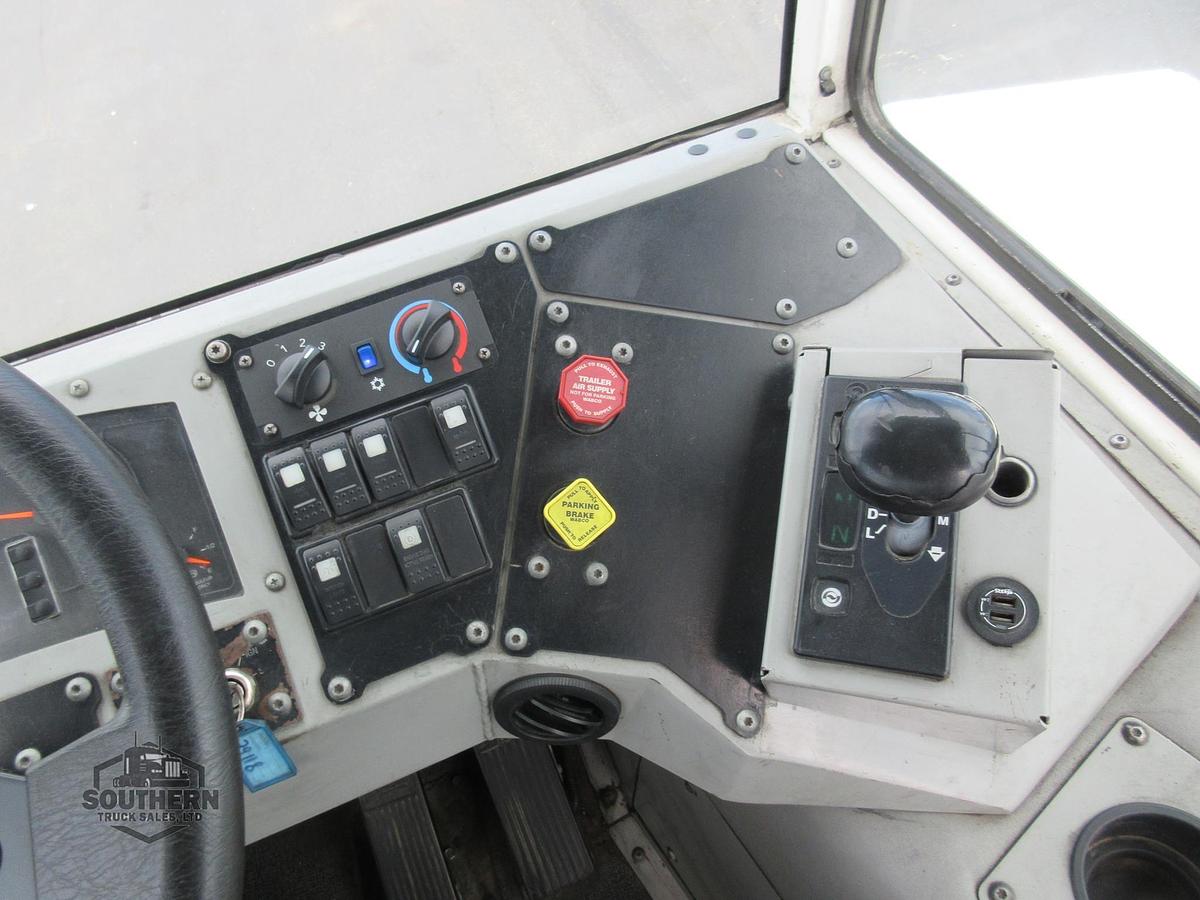 Used 2022 AUTOCAR XSPOTTER ACTT
