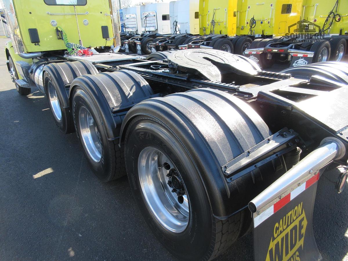 Used 2020 PETERBILT 567