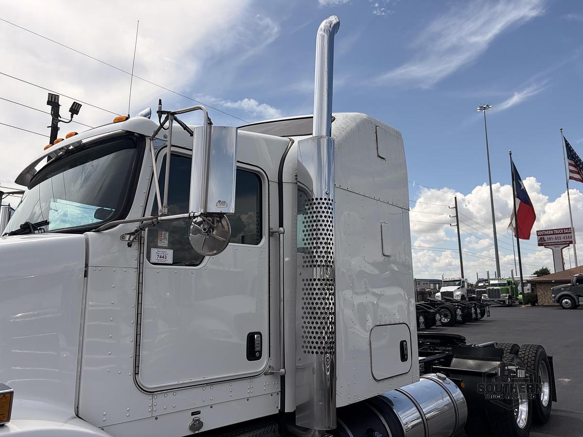 Used 2019 KENWORTH T800