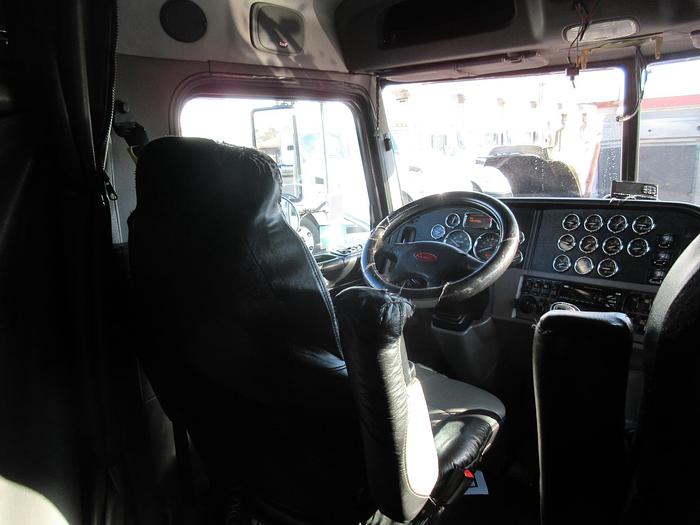 Used 2019 PETERBILT 389