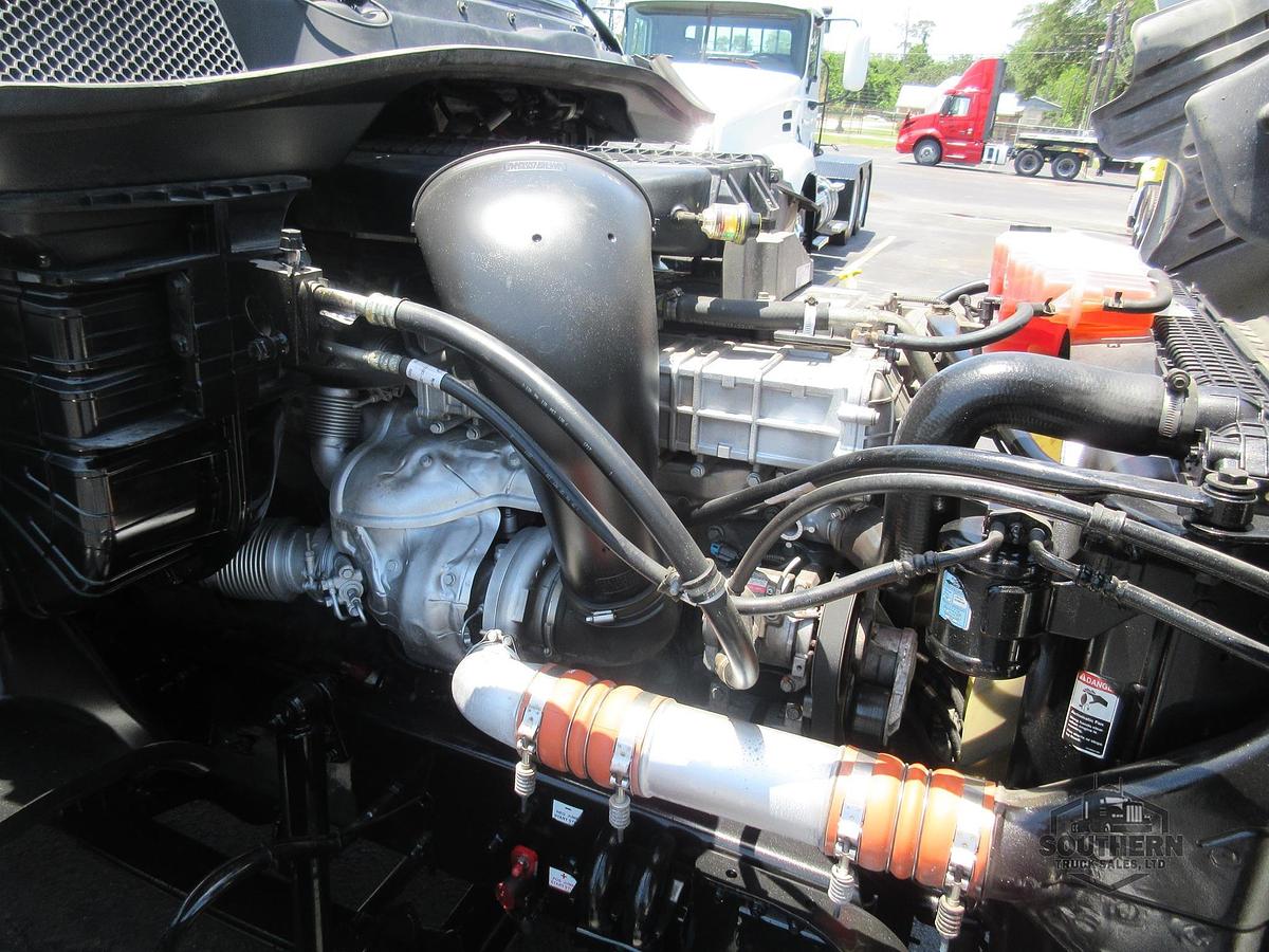 Used 2018 FREIGHTLINER CASCADIA 125