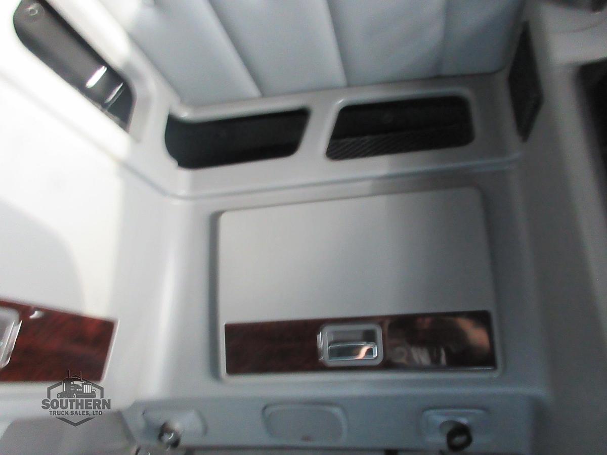 Used 2019 PETERBILT 389