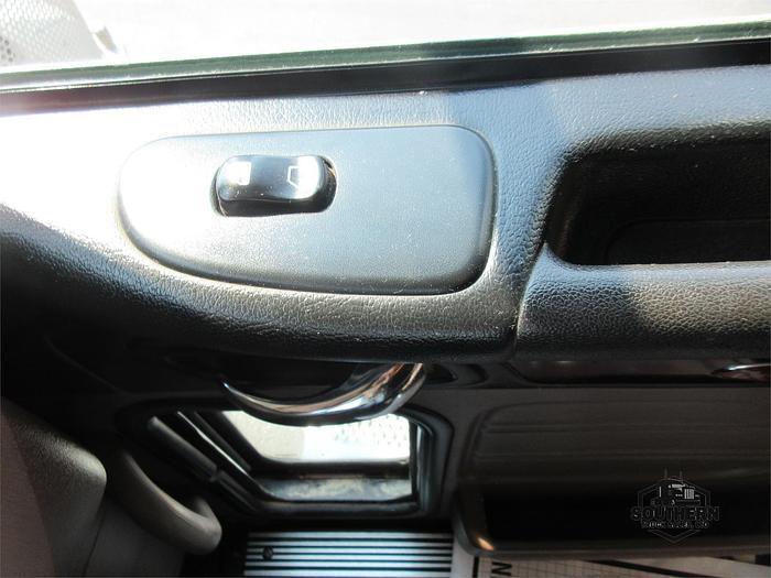 Used 2015 PETERBILT 389