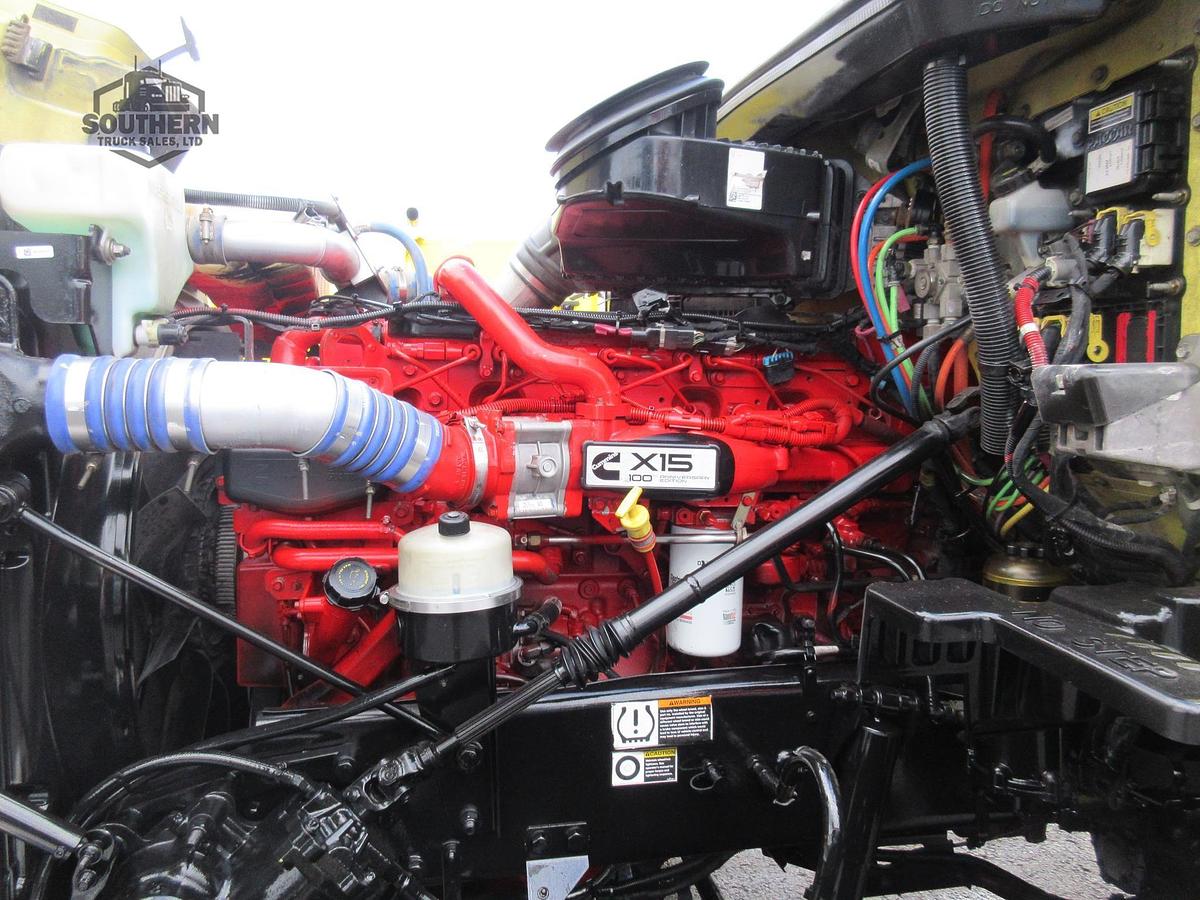 Used 2020 PETERBILT 567