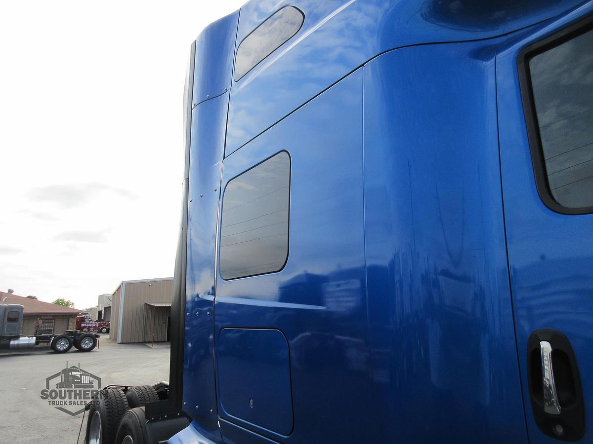 Used 2021 INTERNATIONAL LT