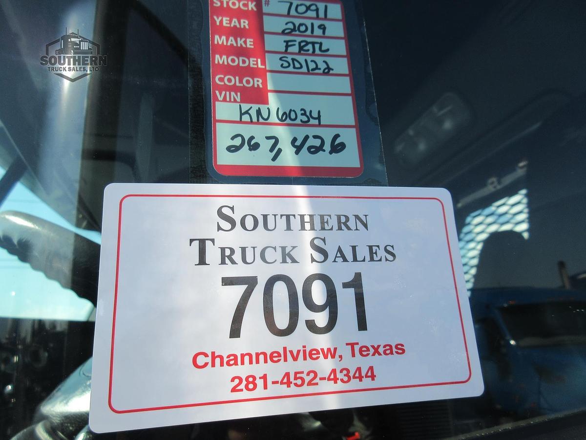 Used 2019 FREIGHTLINER CORONADO 122 SD