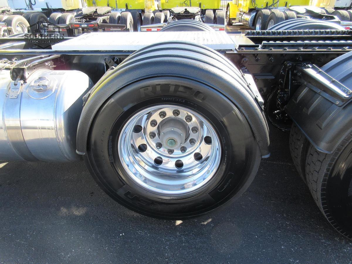 Used 2020 PETERBILT 567