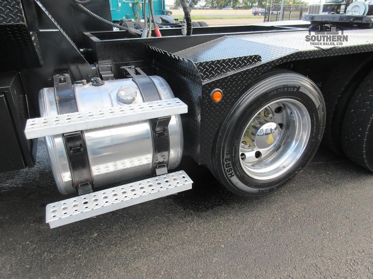 Used 2018 FREIGHTLINER CORONADO 122 SD