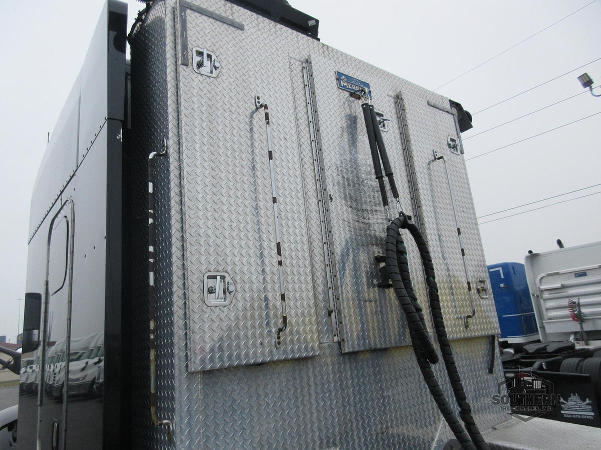 Used 2021 PETERBILT 567