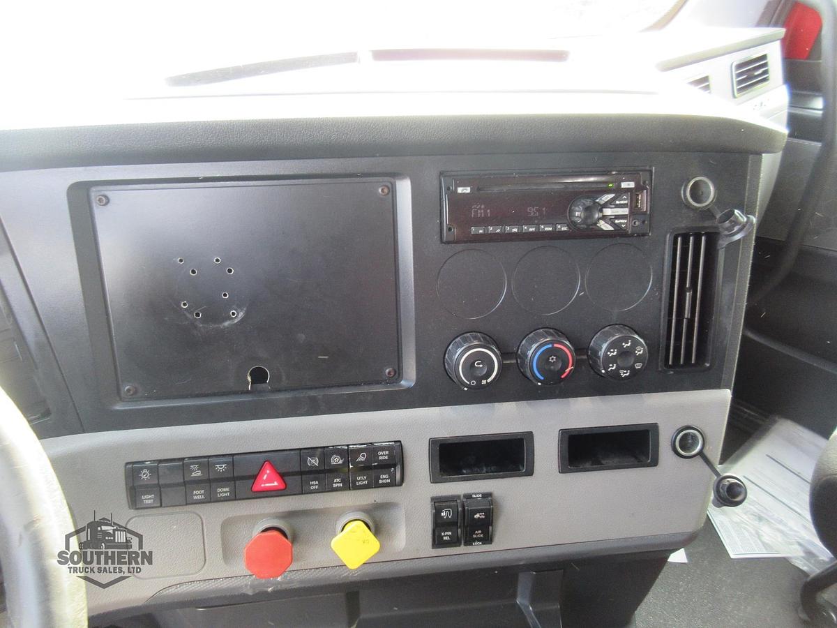 Used 2020 FREIGHTLINER CASCADIA 126