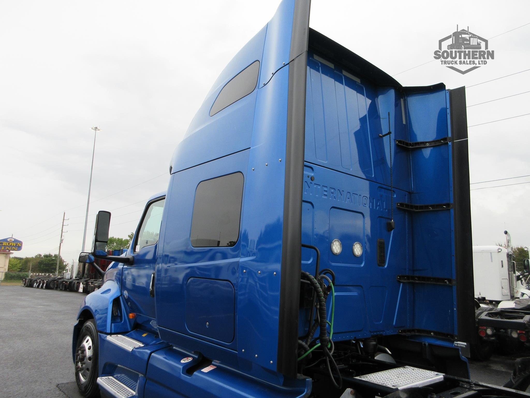 Used 2021 INTERNATIONAL LT