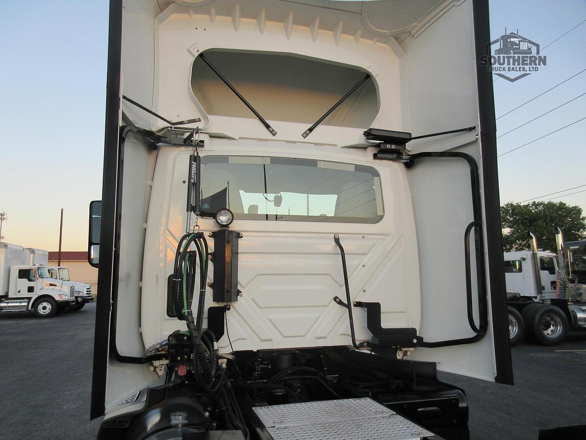 Used 2021 INTERNATIONAL LT