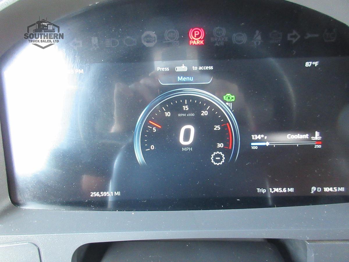 Used 2023 KENWORTH T880