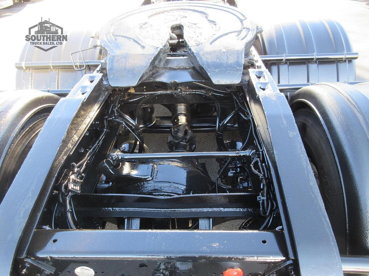 Used 2021 FREIGHTLINER CORONADO 122 SD