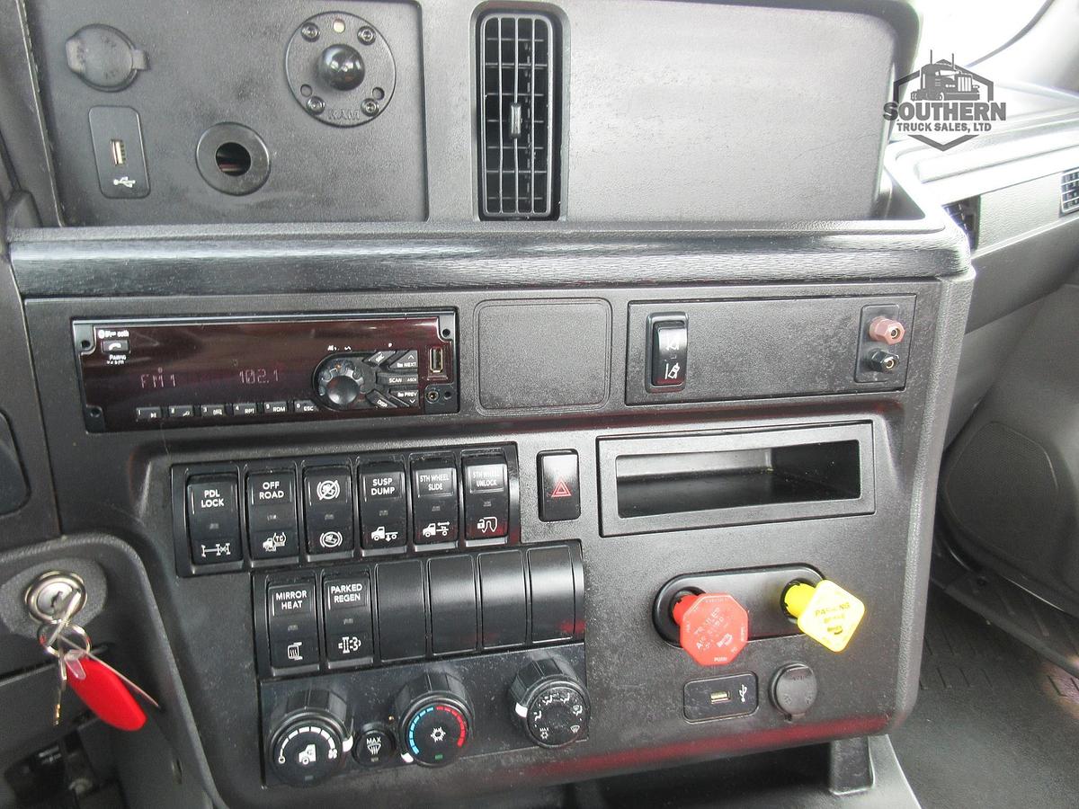 Used 2021 INTERNATIONAL LT