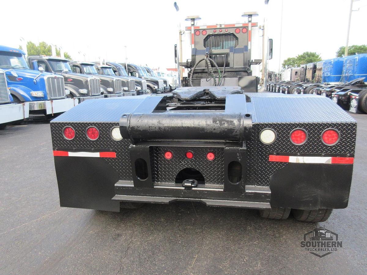 Used 2018 FREIGHTLINER CORONADO 122 SD