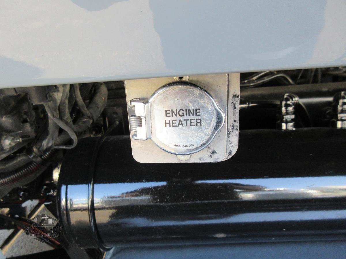 Used 2023 PETERBILT 567