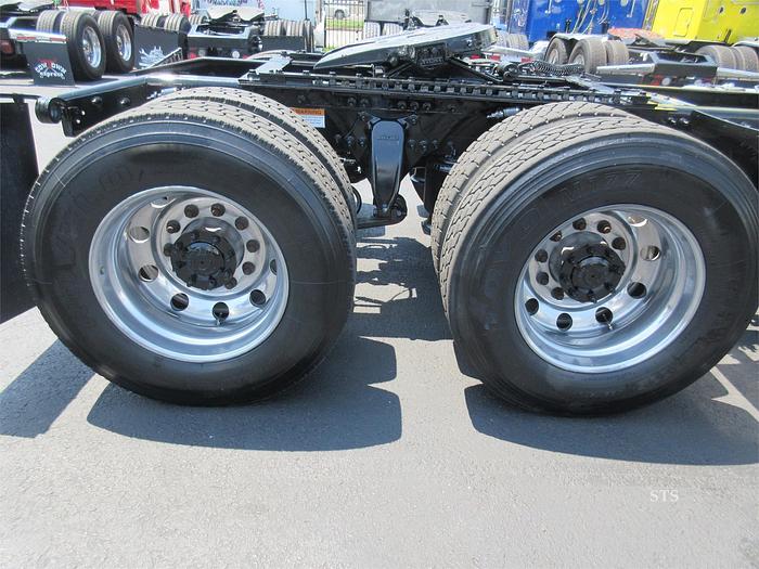 Used 2019 FREIGHTLINER CASCADIA 125