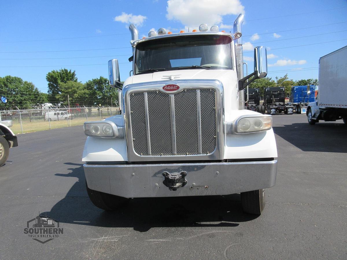 Used 2020 PETERBILT 567