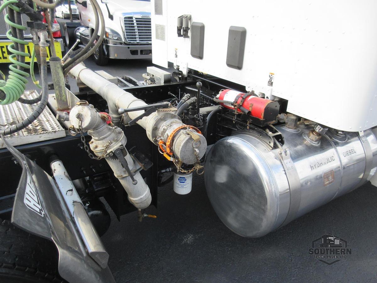 Used 2019 PETERBILT 567