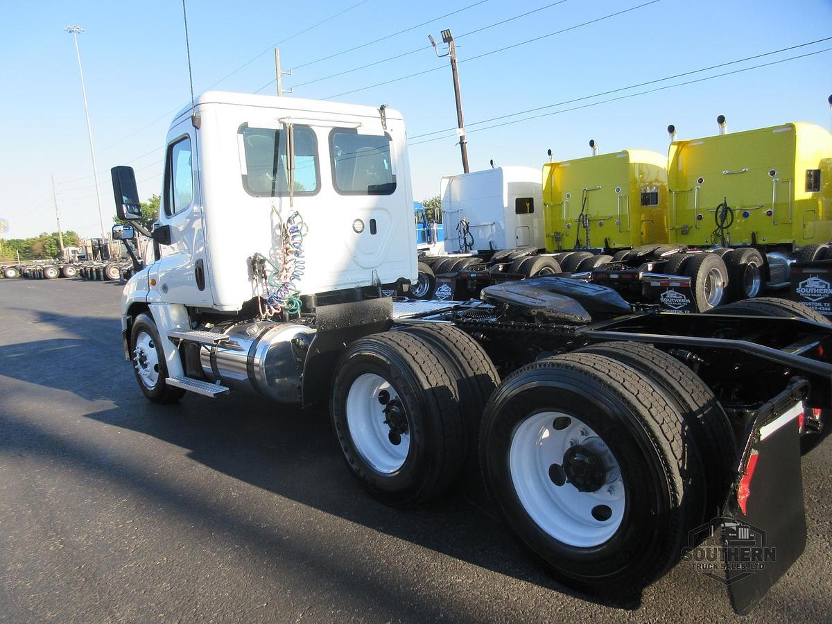 Used 2020 FREIGHTLINER CASCADIA 125