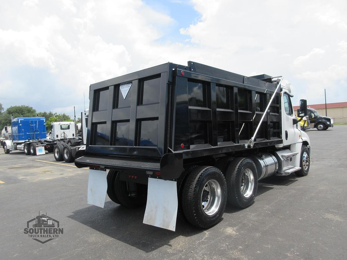 Used 2018 FREIGHTLINER CASCADIA 125