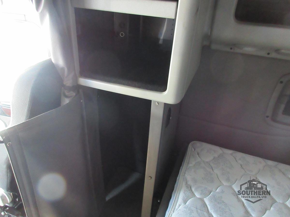 Used 2019 PETERBILT 389