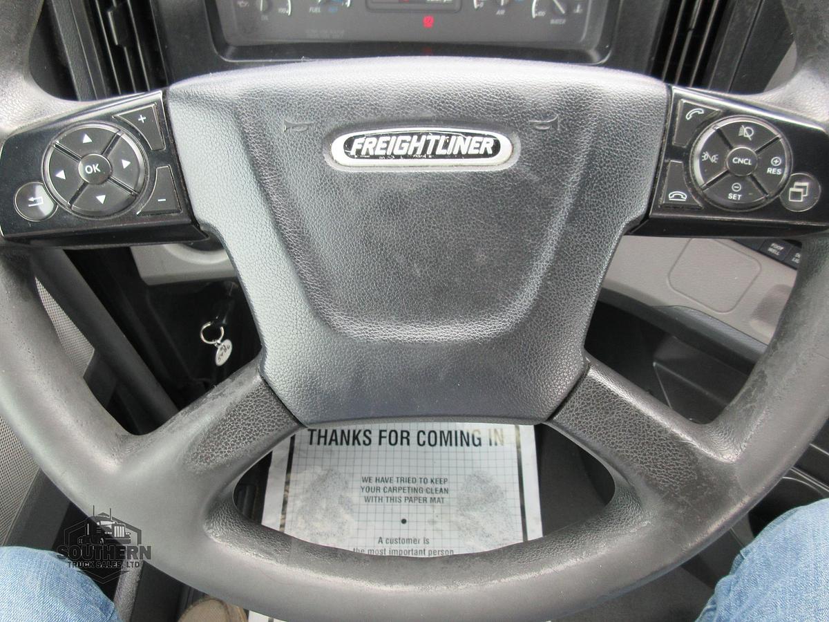 Used 2019 FREIGHTLINER CASCADIA 126