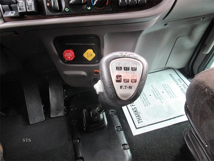 Used 2022 PETERBILT 389