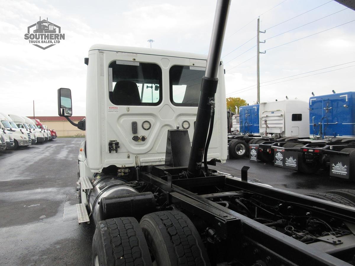 Used 2020 FREIGHTLINER CASCADIA 125