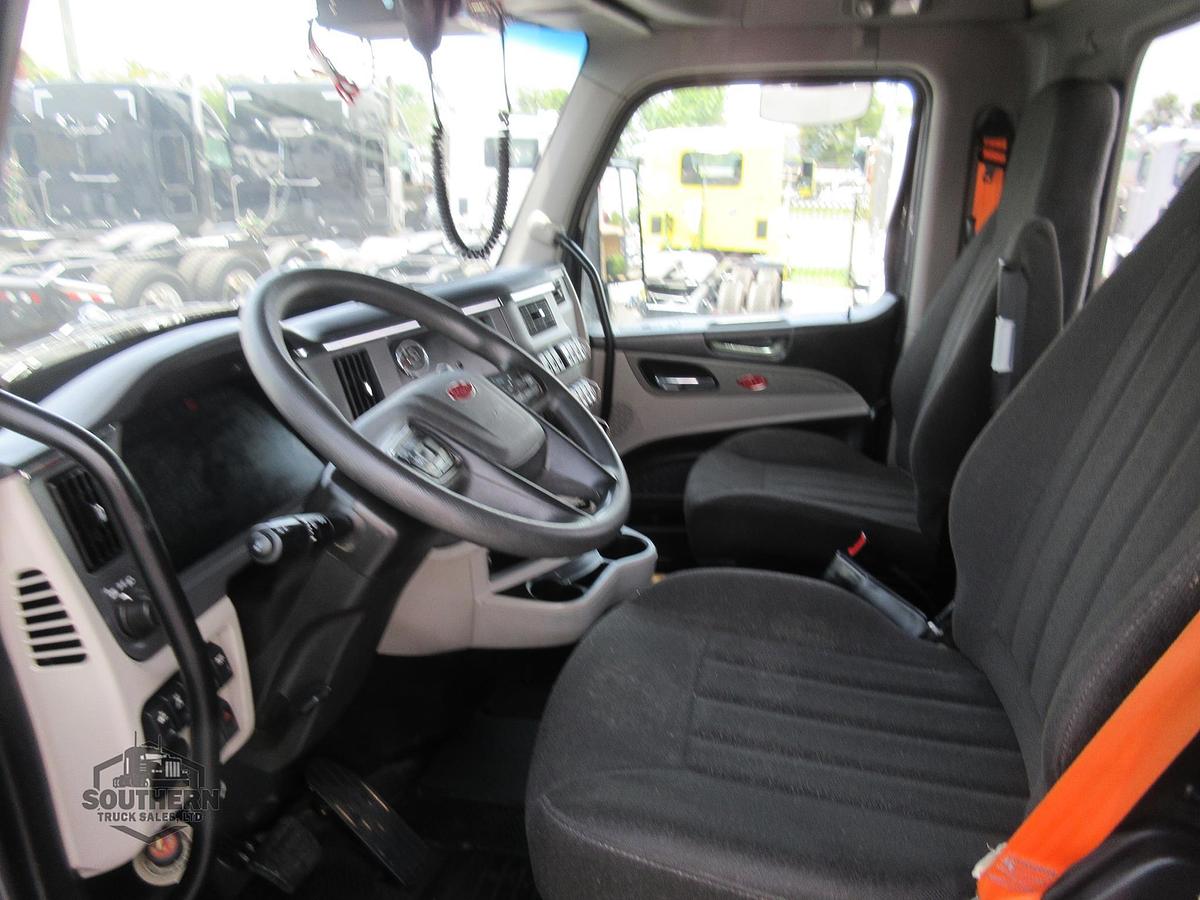 Used 2025 PETERBILT 567