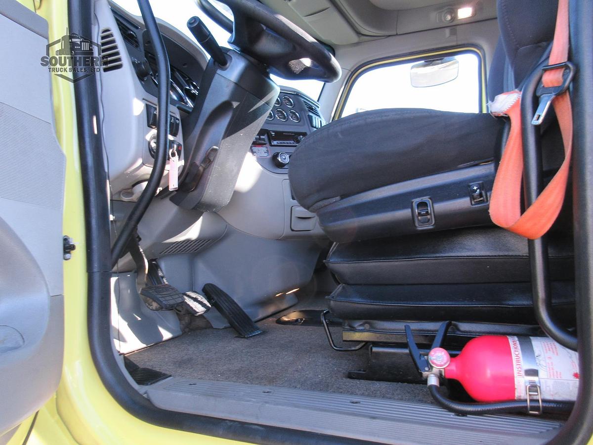 Used 2020 PETERBILT 567