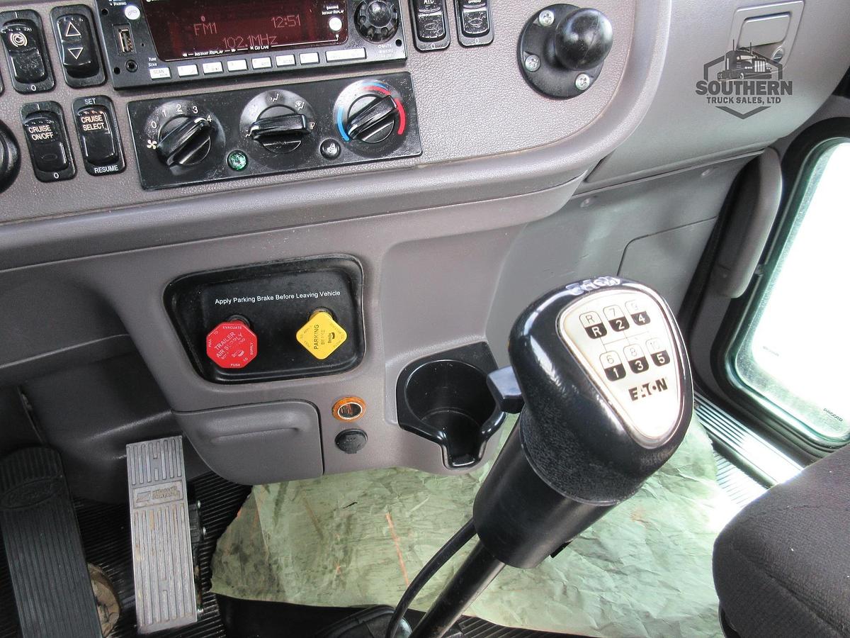 Used 2022 PETERBILT 389
