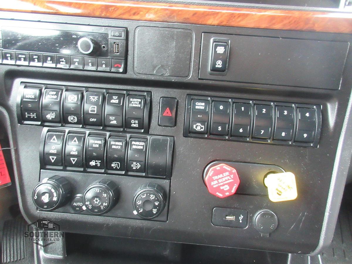 Used 2021 INTERNATIONAL LT