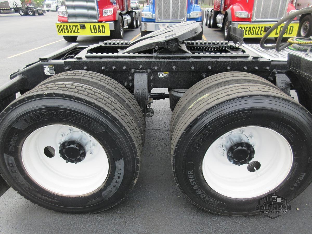 Used 2011 PETERBILT 388