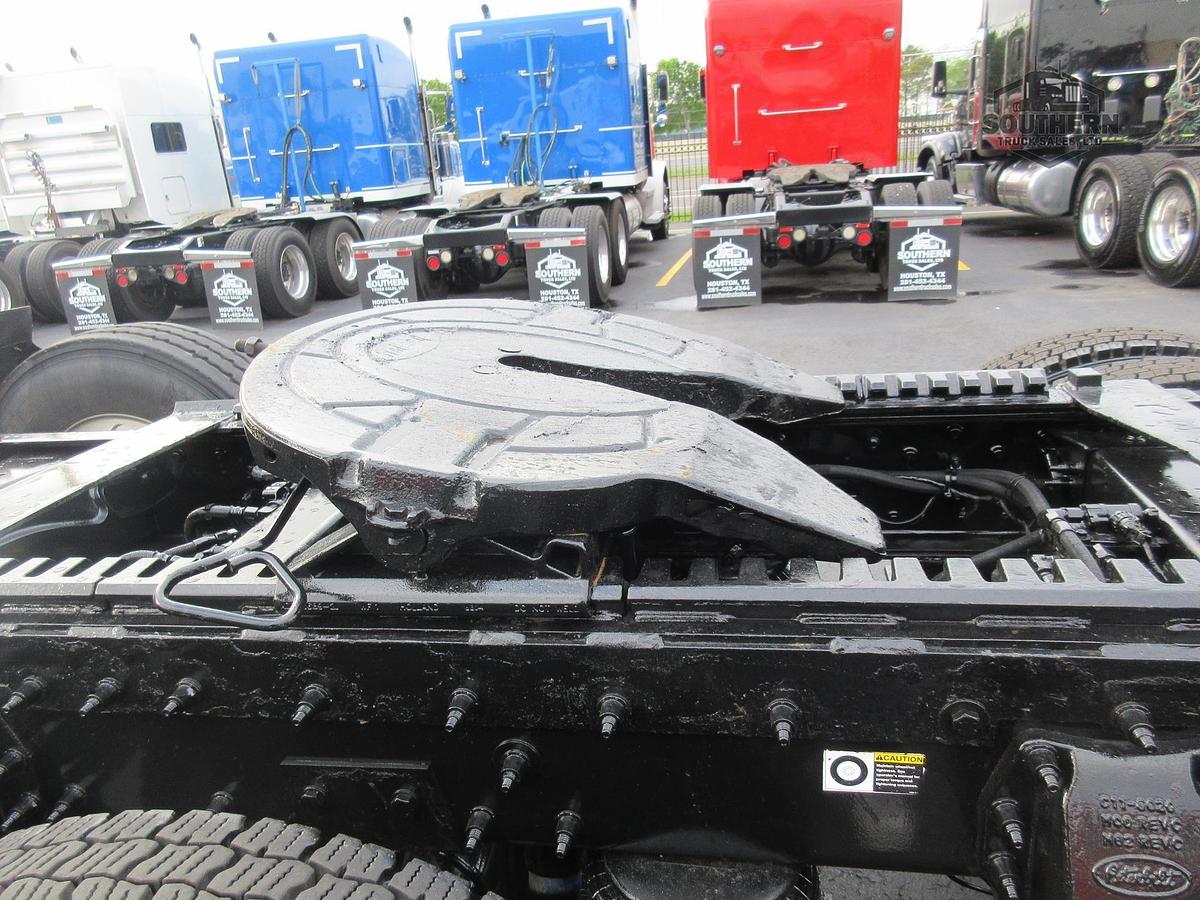 Used 2019 PETERBILT 567