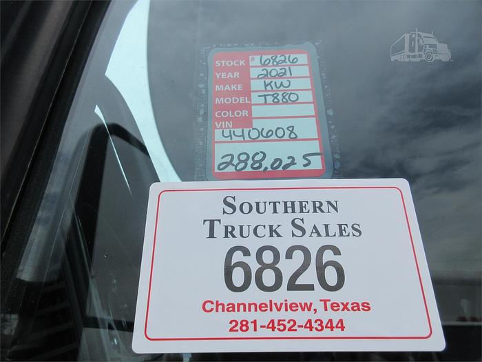 Used 2021 KENWORTH T880