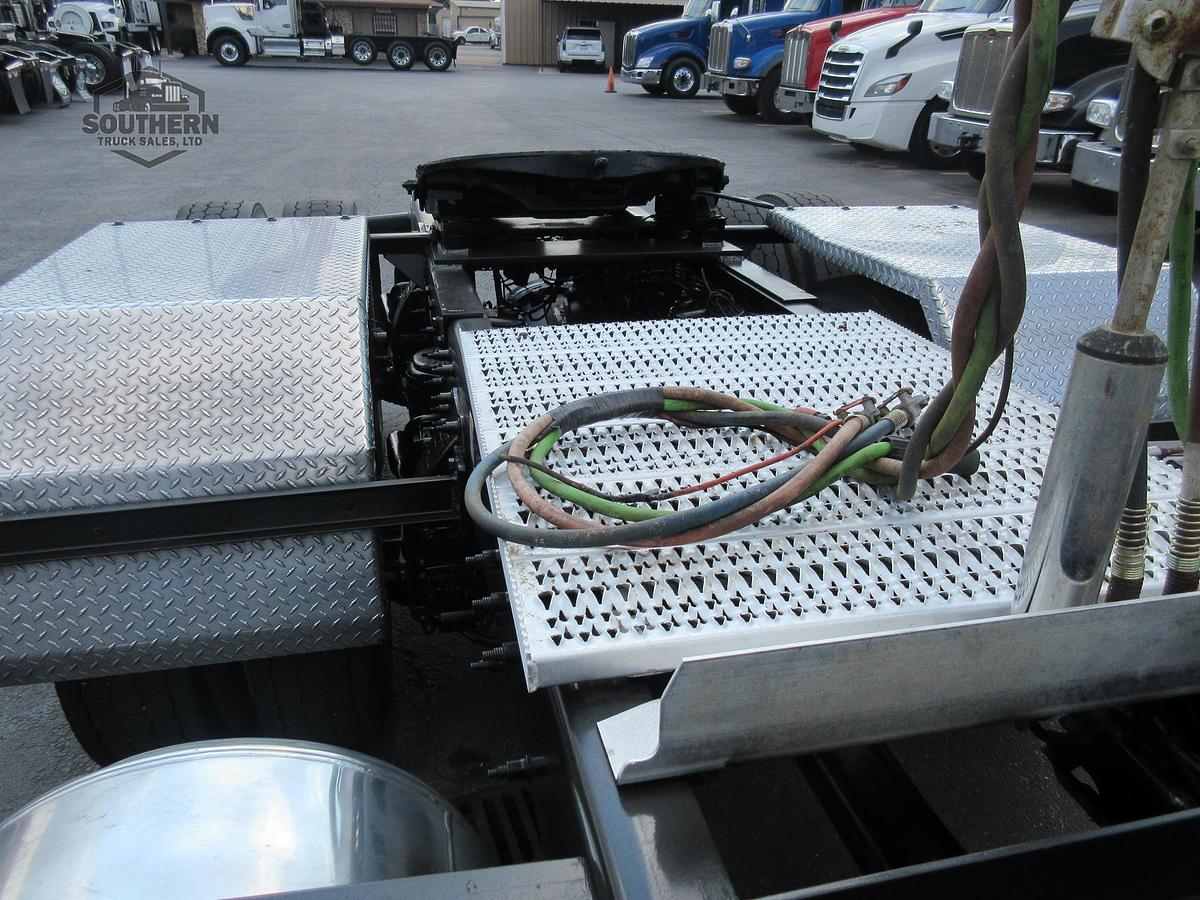 Used 2020 PETERBILT 389