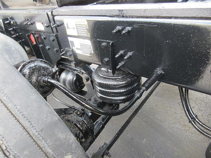 Used 2013 MACK GRANITE GU713