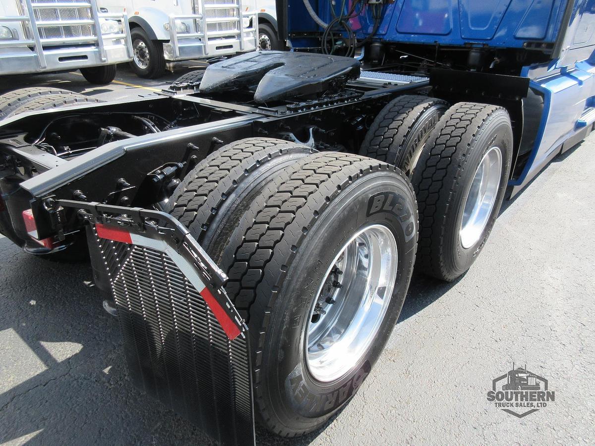 Used 2021 INTERNATIONAL LT