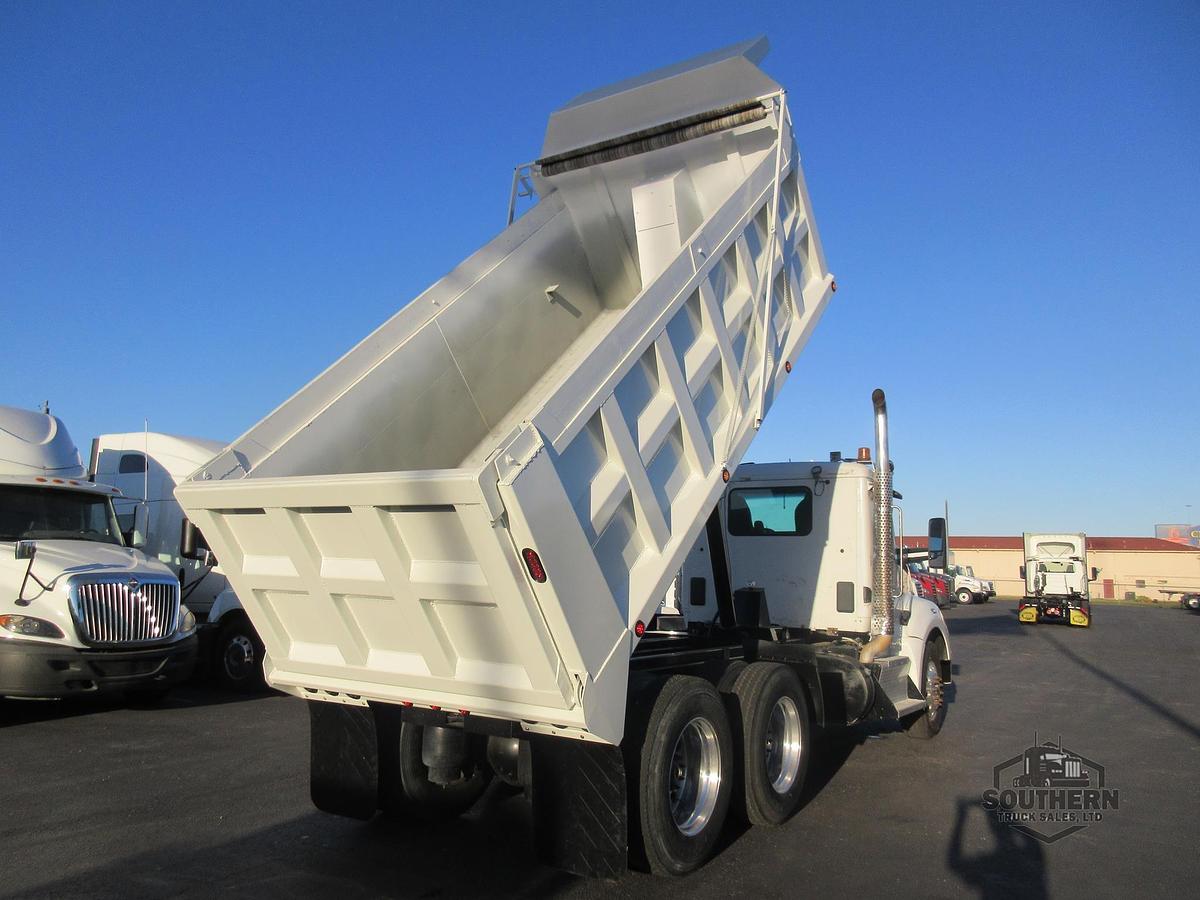 Used 2016 KENWORTH T880