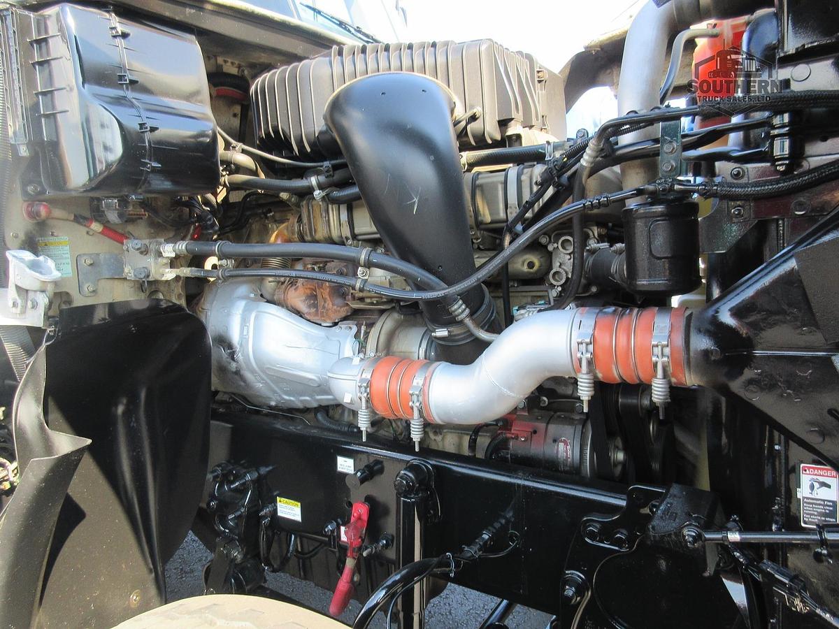 Used 2019 FREIGHTLINER CORONADO 122 SD
