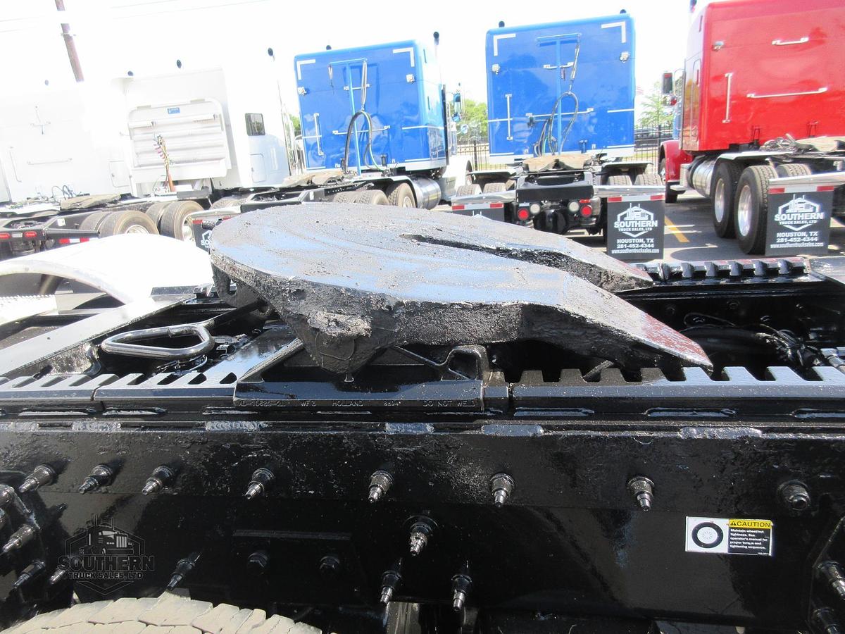 Used 2019 PETERBILT 567