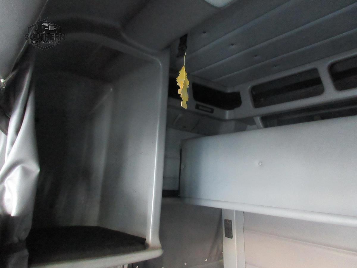 Used 2018 PETERBILT 389