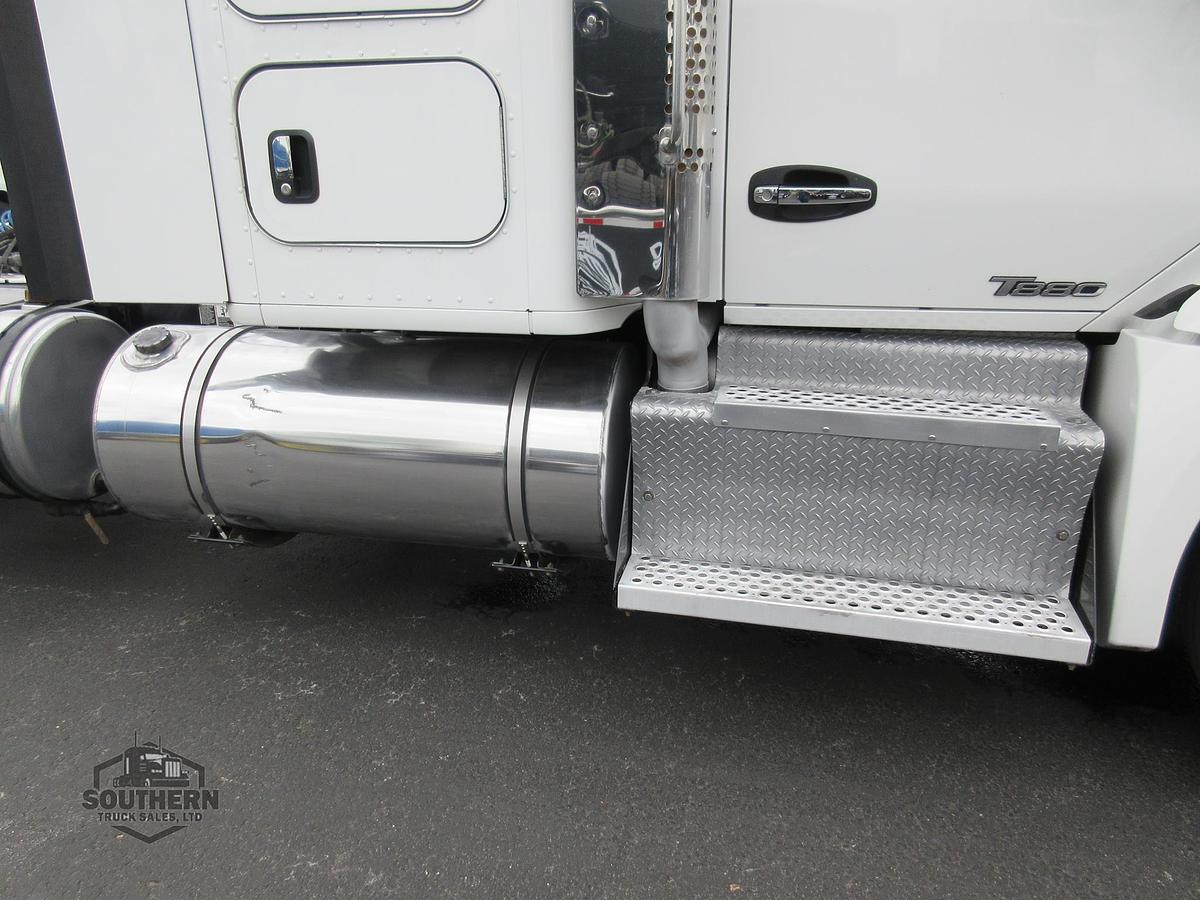 Used 2017 KENWORTH T880