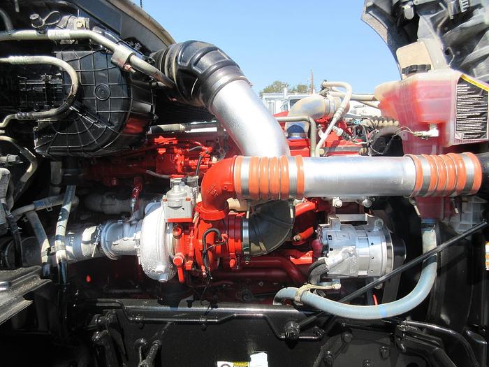 Used 2021 KENWORTH T880