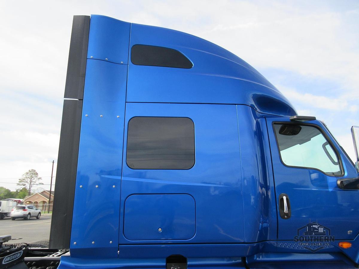 Used 2021 INTERNATIONAL LT